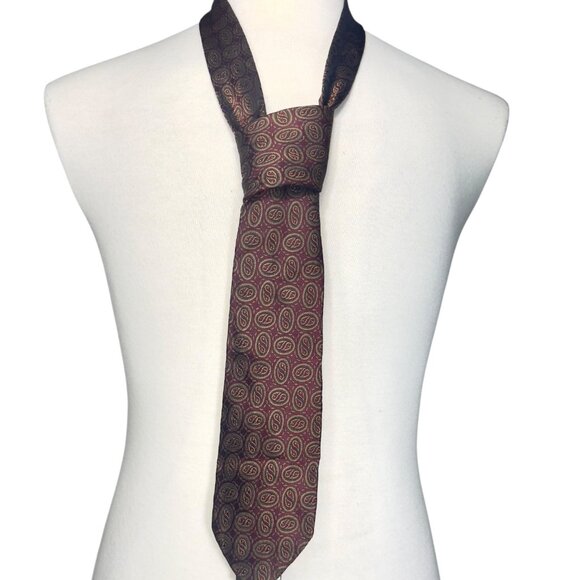 Burberrys Of London Vintage Burgundy Paisley Silk Mens Tie - Picture 1 of 6